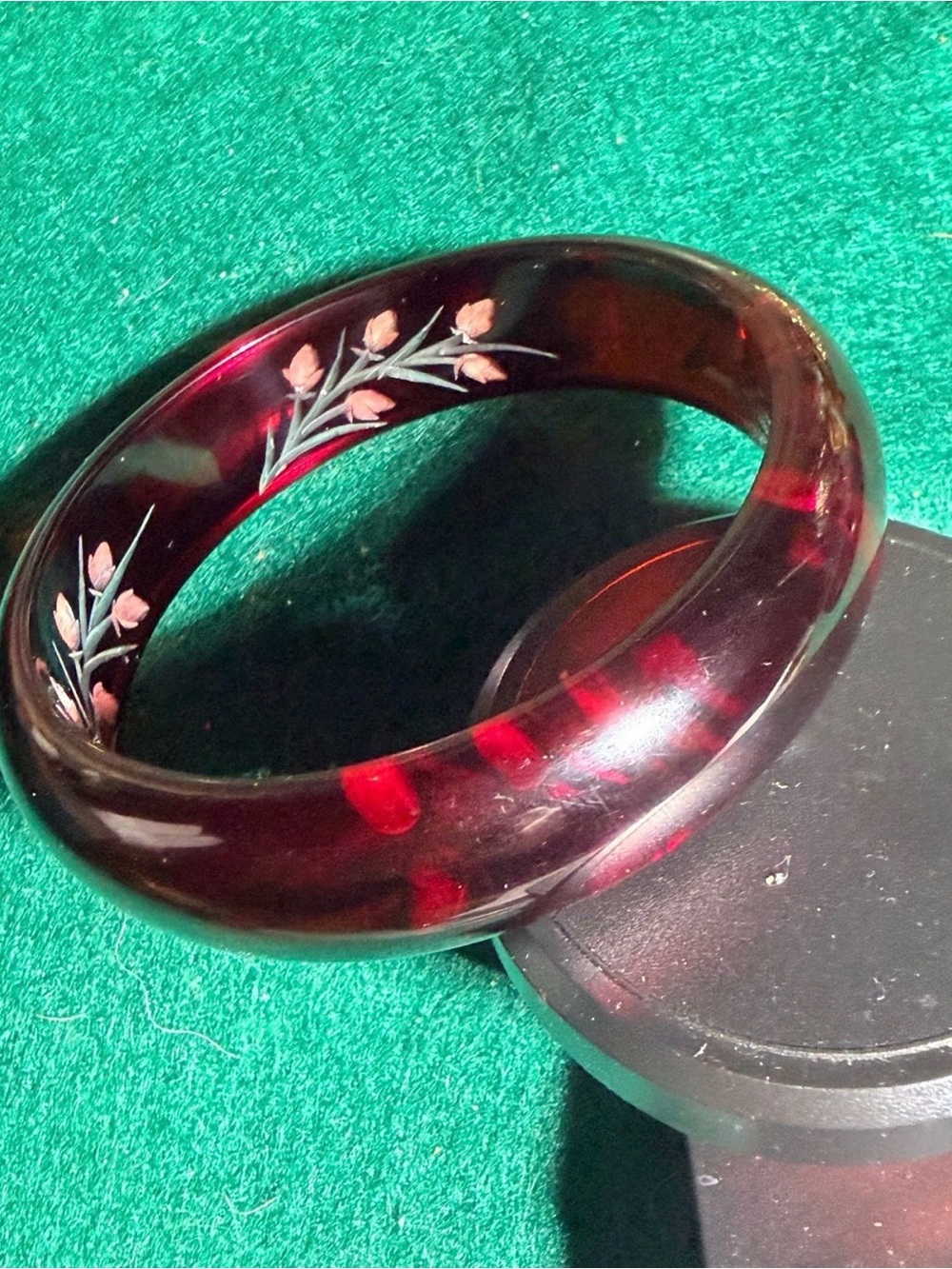 Vintage Burgundy Bakelite Bangle Bracelet Floral Inlay Translucent Red tested